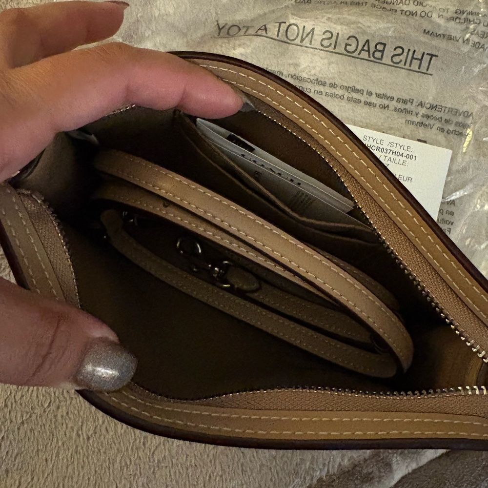Coach slim crossbody - Picture 2 of 4